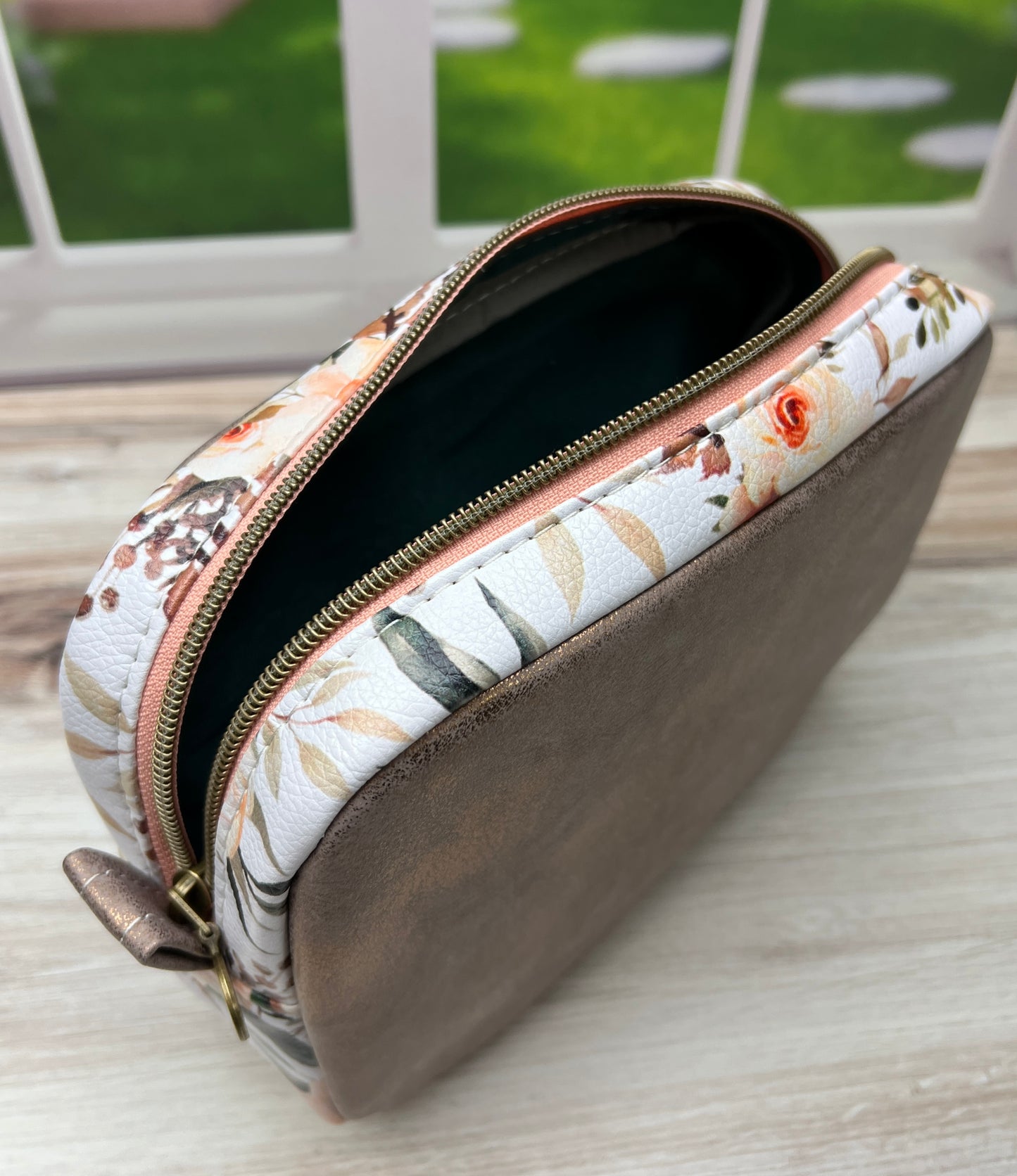 Soleil Travel Pouch PDF Pattern