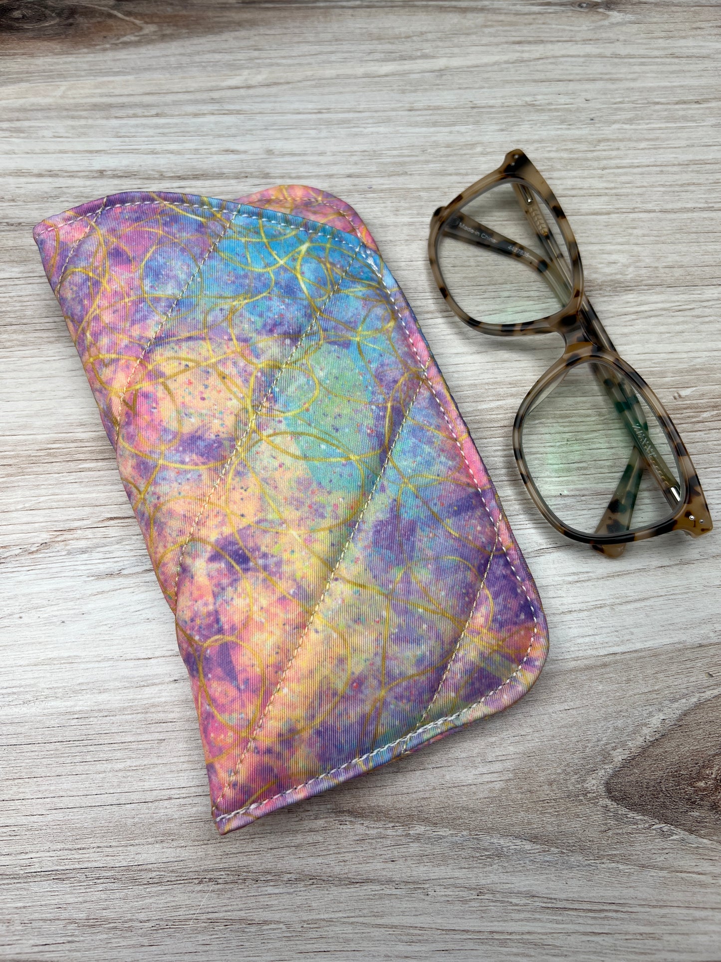 Pastel Sunnies Snuggle