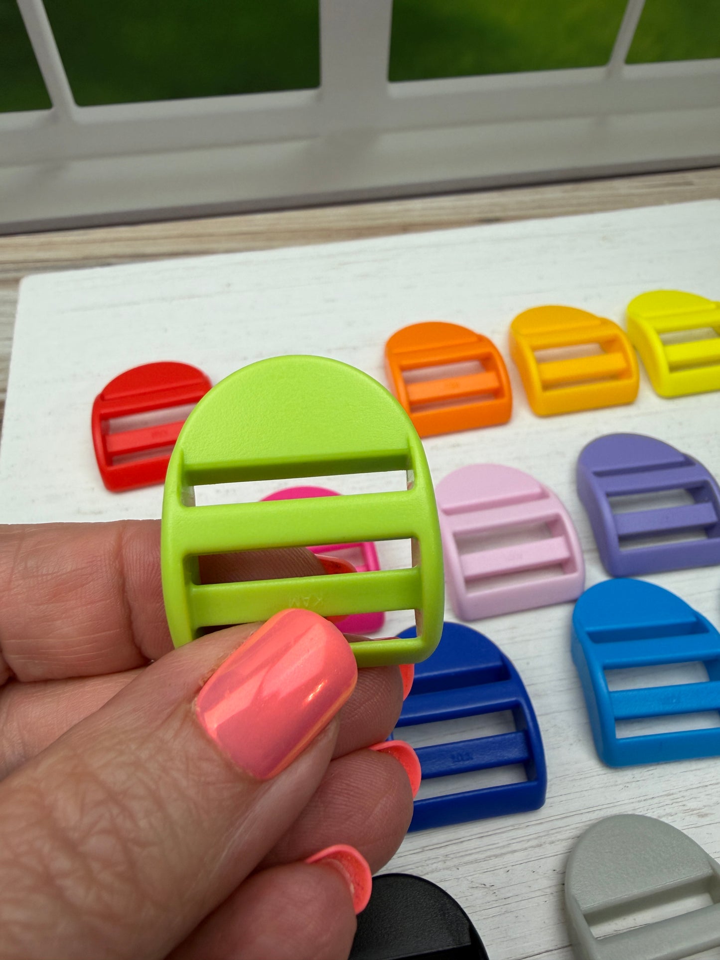 1" Plastic Ladder Buckles