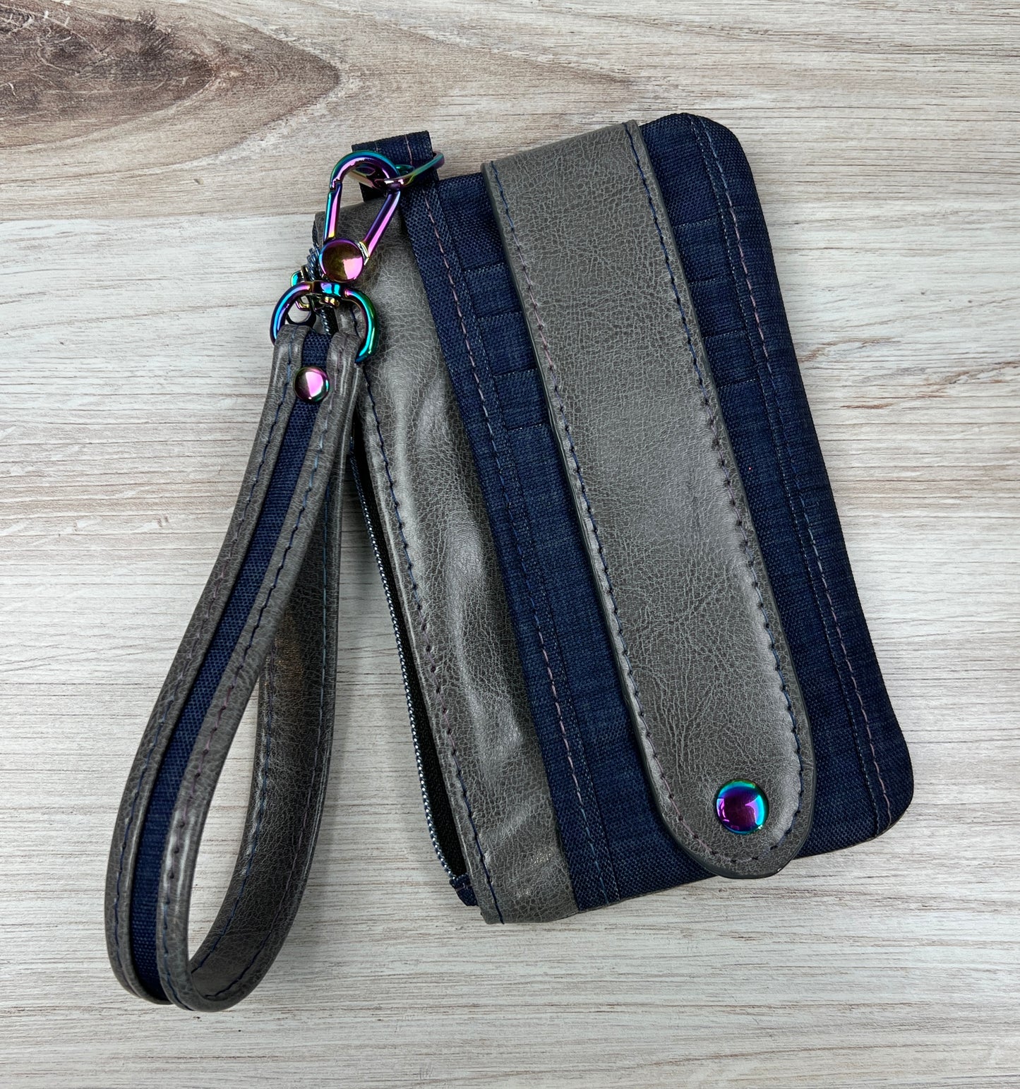 Card Wallet Wristlet-Gray/Navy