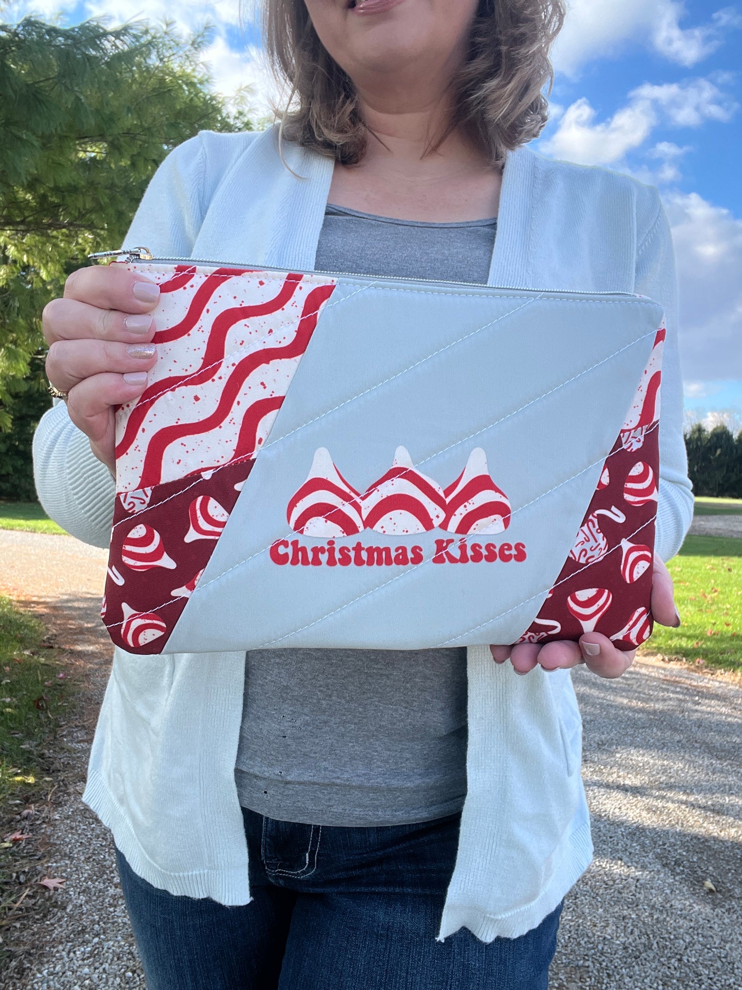 Christmas Kisses Padded Pouch and Sunnies Pouch